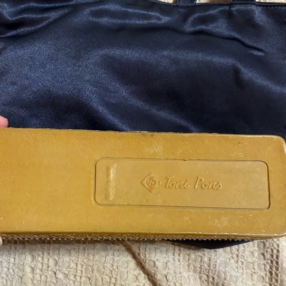 Toni Pons- Blue Sparkle and Shimmer Purse - Picture 4 of 6